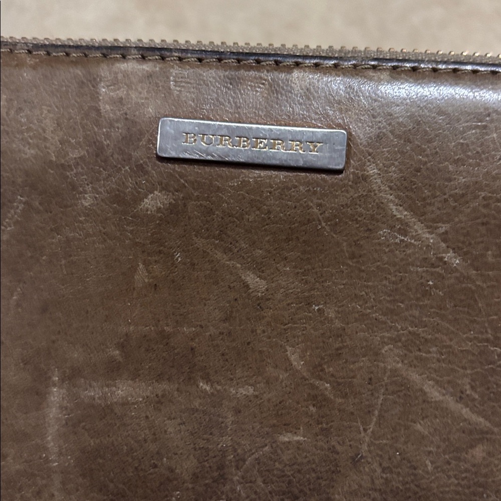 Burberry leather wallet - Picture 3 of 10